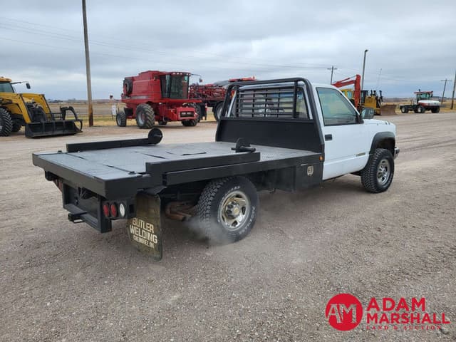 Image of Chevrolet 3500 equipment image 2