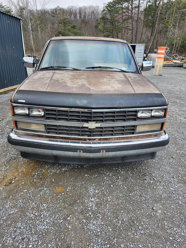 Image of Chevrolet C1500 equipment image 1