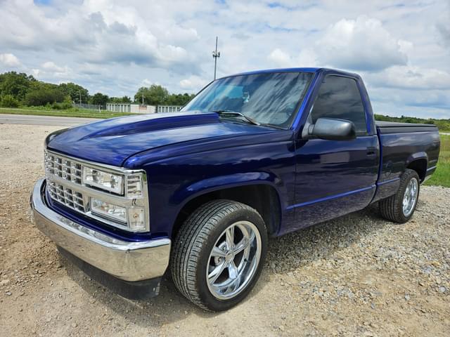Image of Chevrolet C1500 equipment image 2