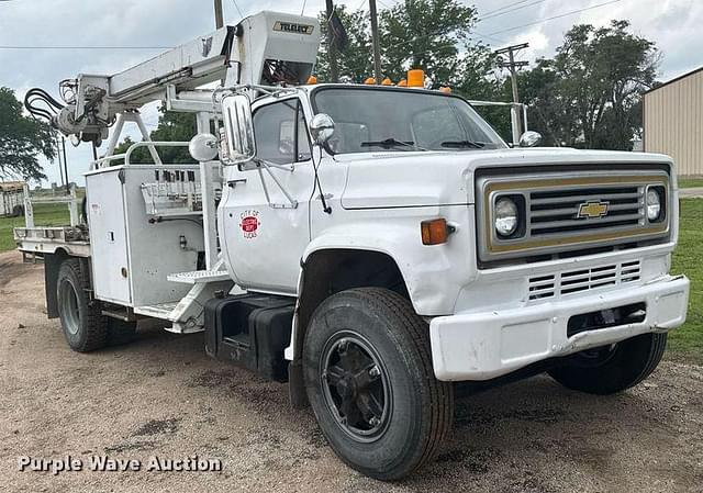 Image of Chevrolet C70 equipment image 2