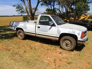 1989 Chevrolet K1500 Equipment Image0