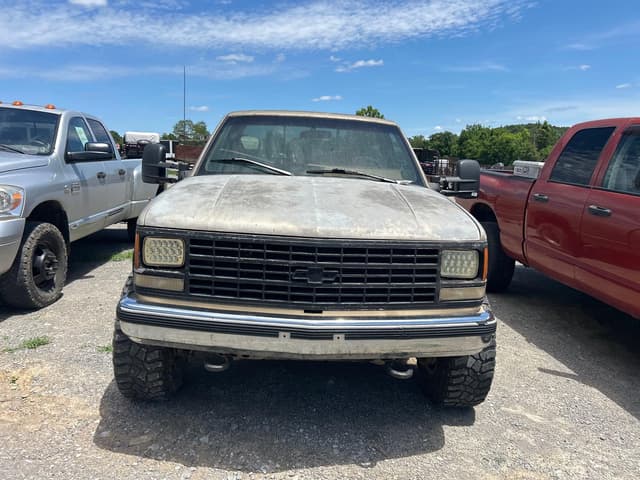 Image of Chevrolet K2500 equipment image 1