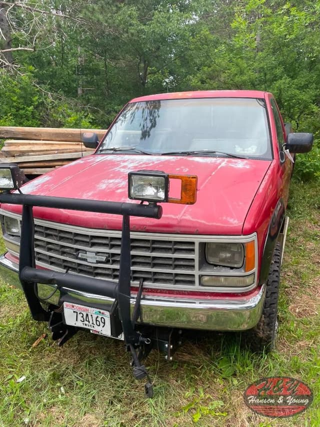 Image of Chevrolet 2500 equipment image 2