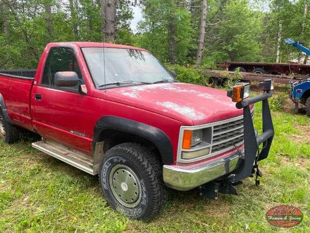 Image of Chevrolet 2500 equipment image 4