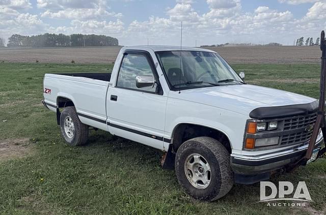 Image of Chevrolet 1500 equipment image 1
