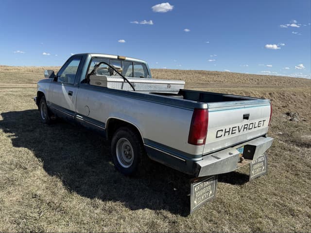 Image of Chevrolet 1500 equipment image 4