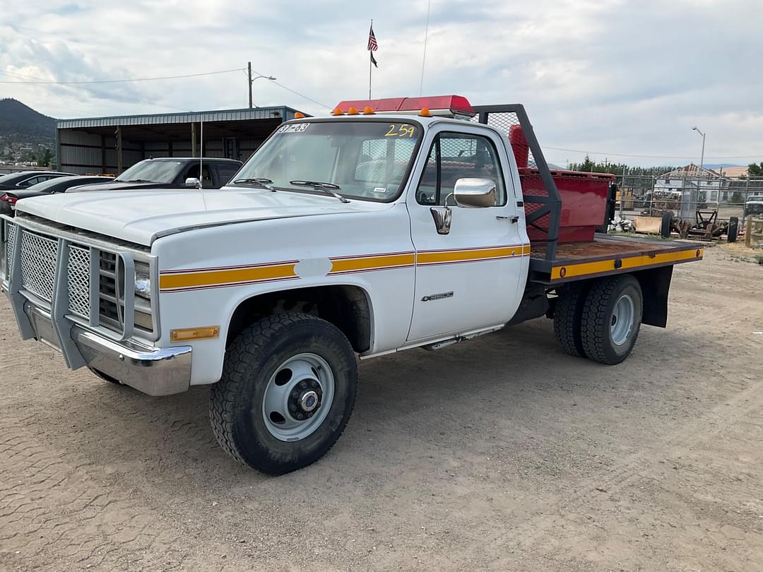 Image of Chevrolet 3500 Primary image