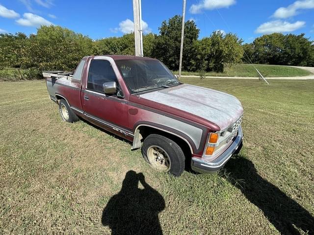 Image of Chevrolet 1500 equipment image 3