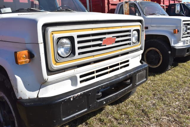 Image of Chevrolet C65 equipment image 3