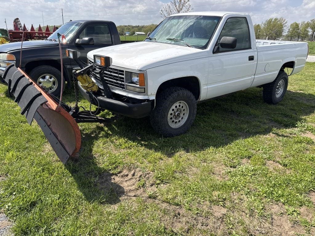 1989 Chevrolet 2500 Equipment Image0