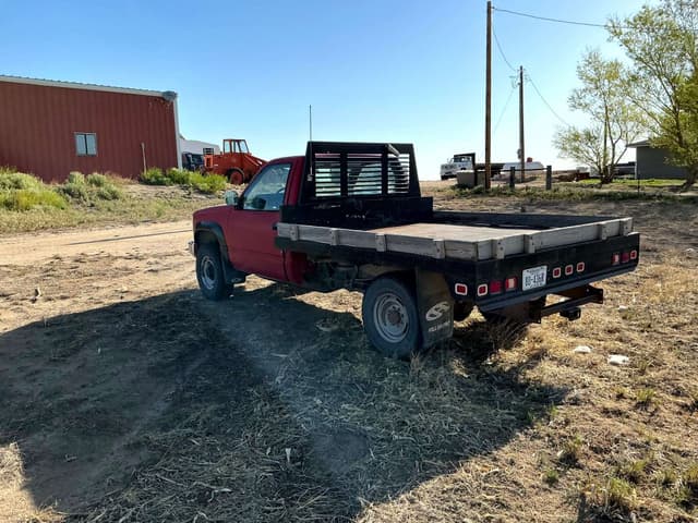 Image of Chevrolet K3500 equipment image 3