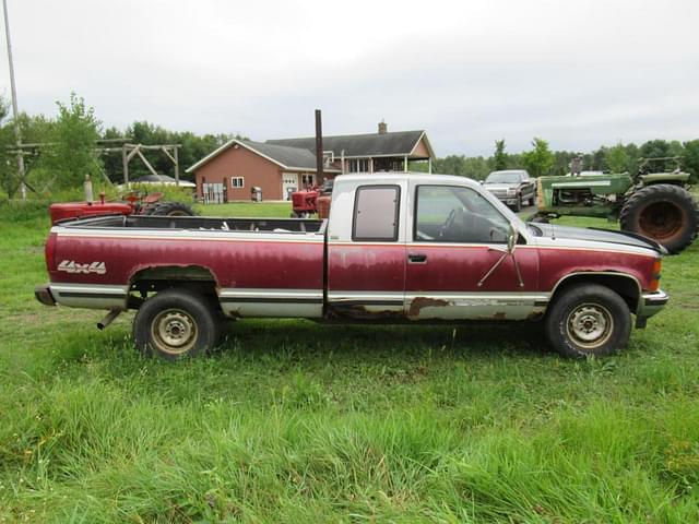 Image of Chevrolet Silverado equipment image 4