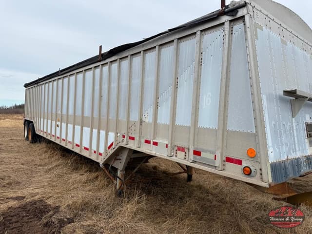 Image of Cornhusker 800 equipment image 2