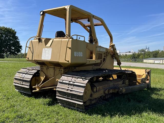 Image of John Deere 850B equipment image 4