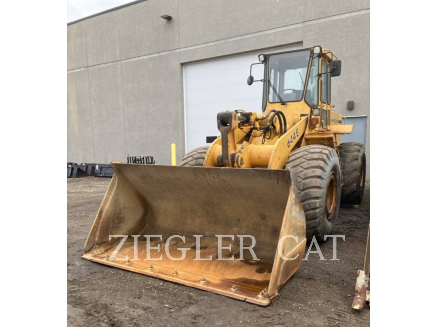 1989 John Deere 644E Equipment Image0