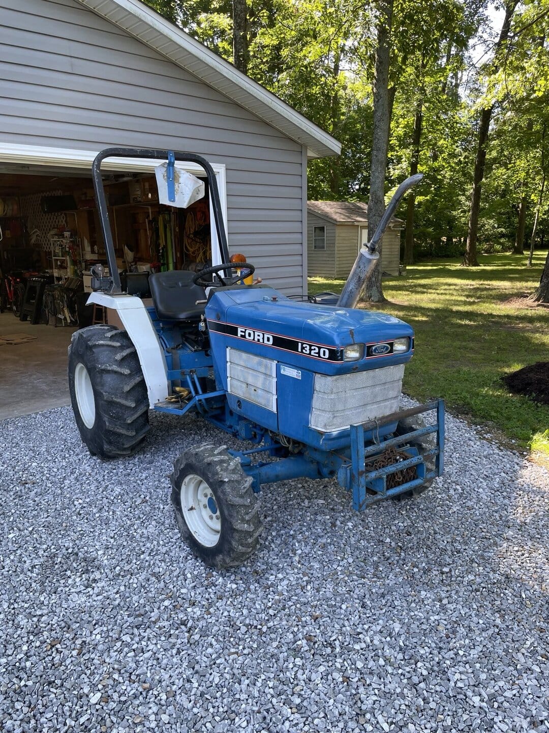 1989 Ford 1320 Equipment Image0