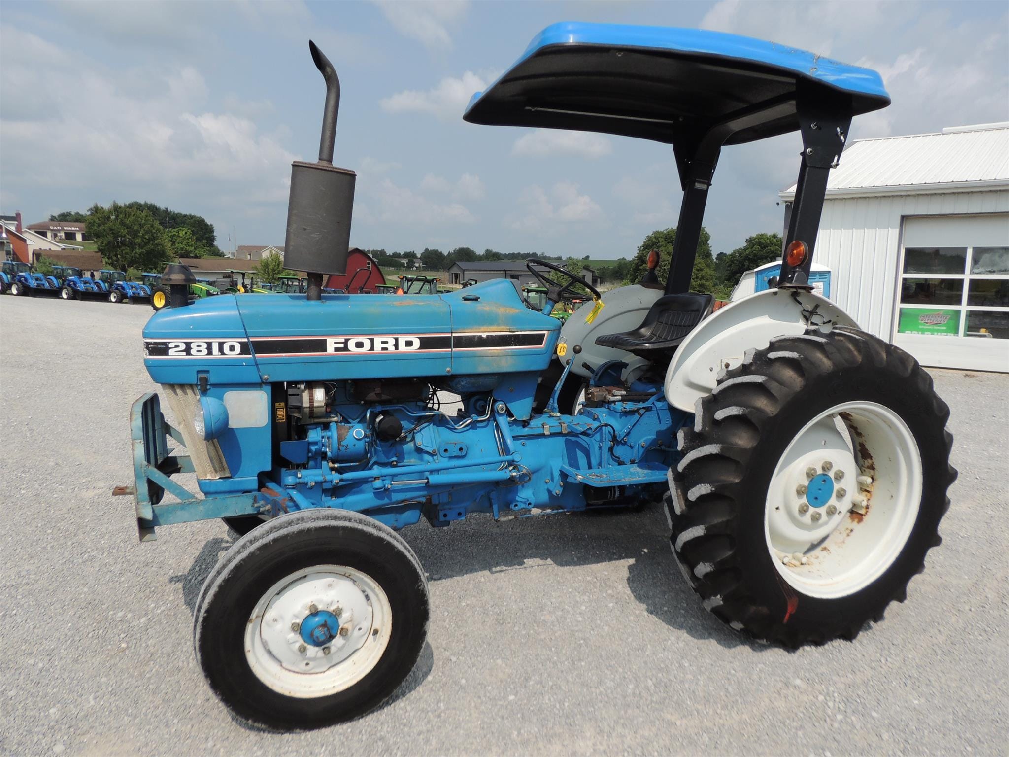 1989 Ford 2810 Equipment Image0