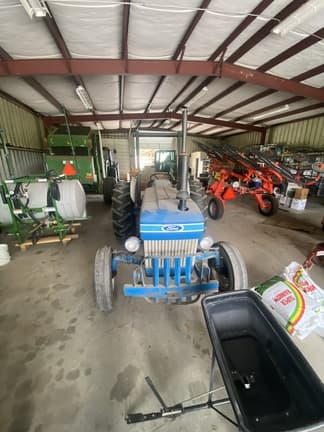 Main image Ford 2810