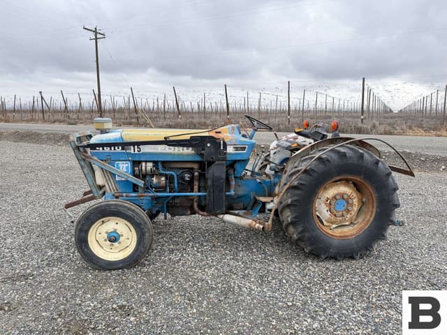 Image of Ford 4610 equipment image 2