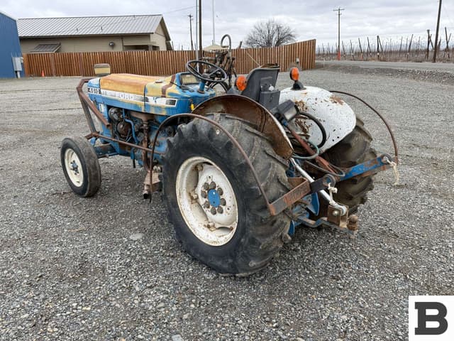 Image of Ford 4610 equipment image 4