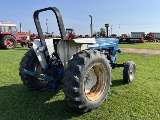 Image of Ford 5900 equipment image 4