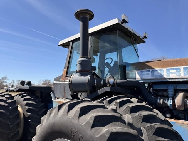 Image of Ford 876 equipment image 3