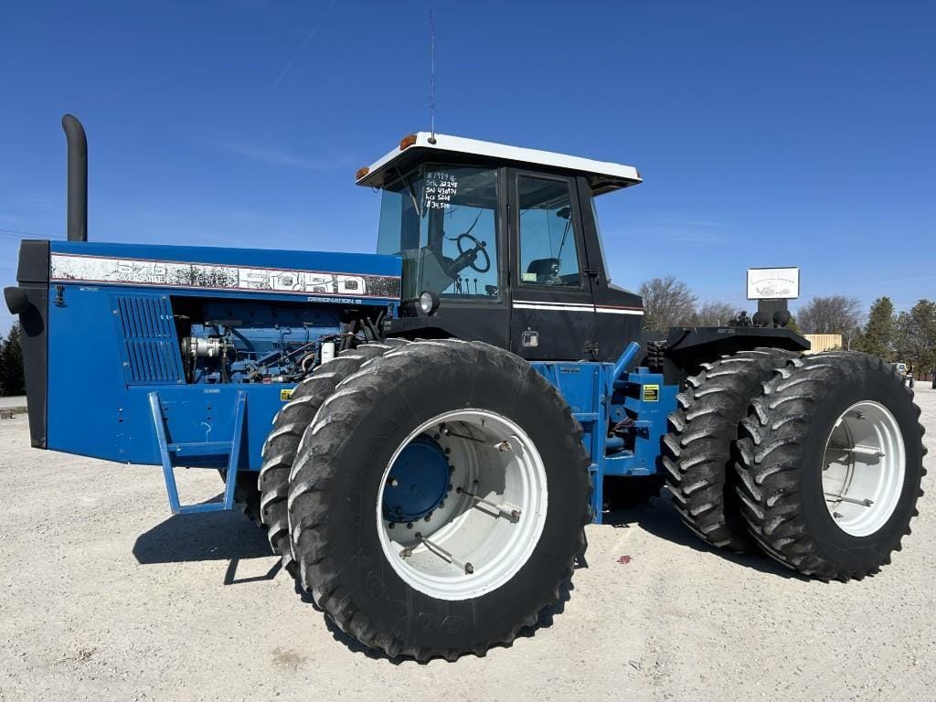 1989 Ford 876 Equipment Image0