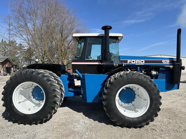 Image of Ford 876 equipment image 3
