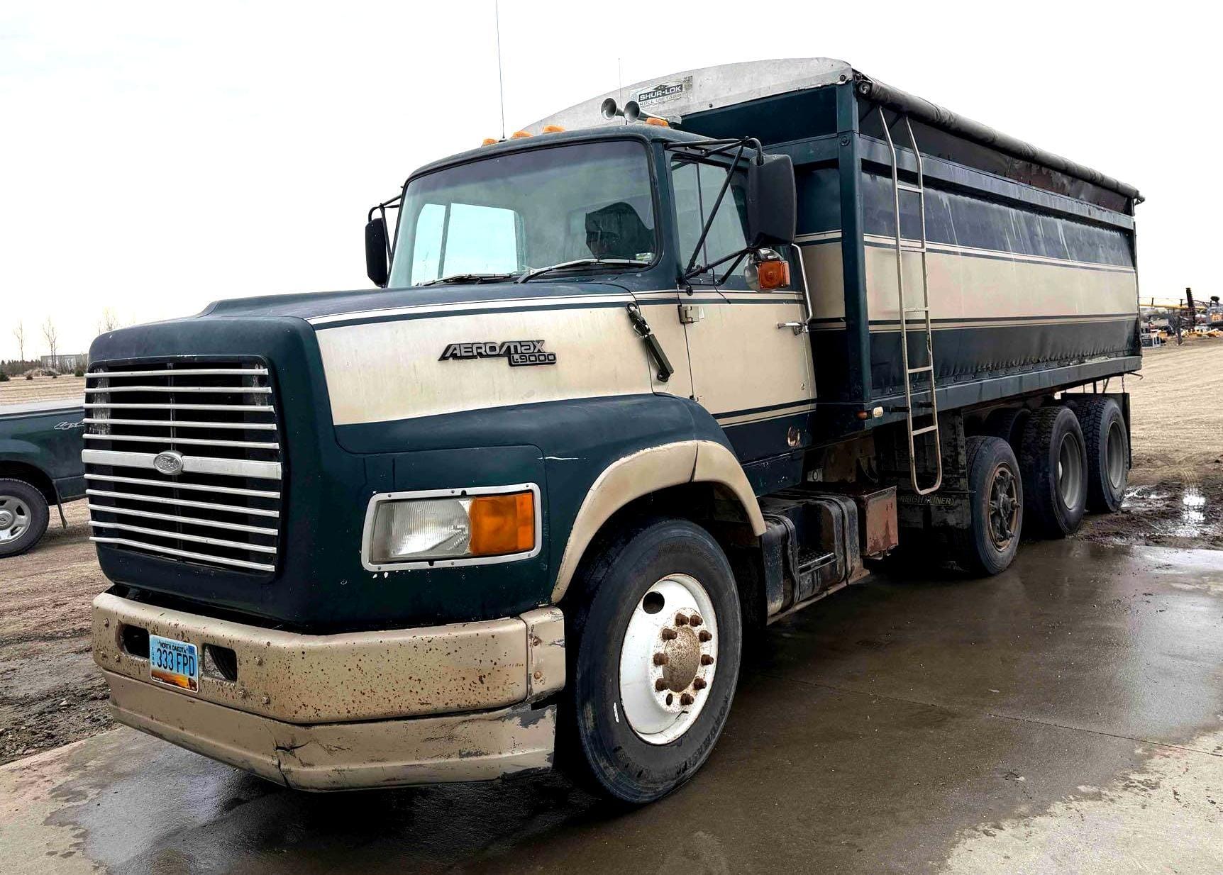 1989 Ford Aeromax L9000 Equipment Image0