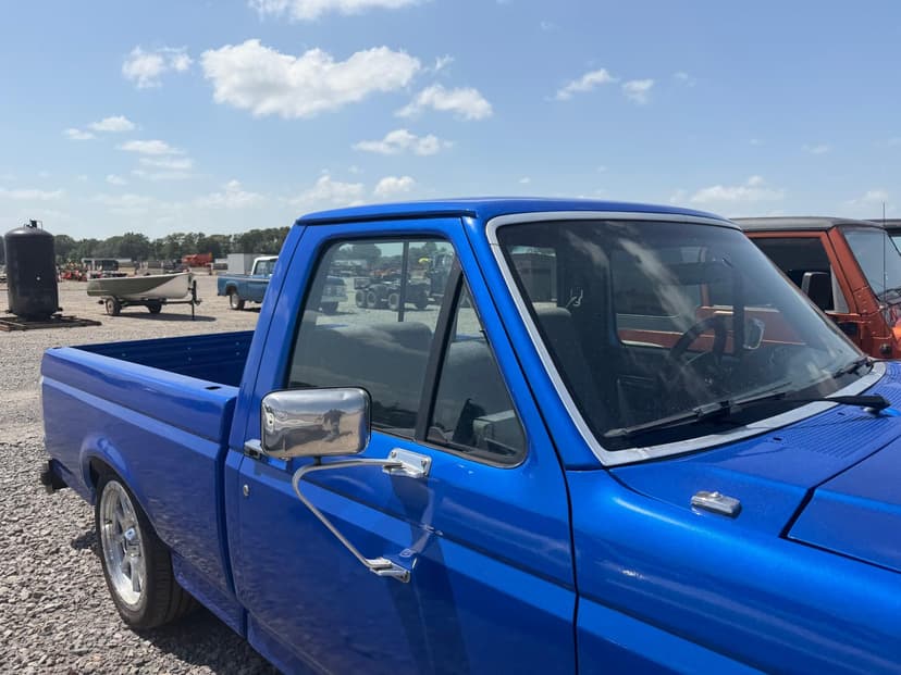 1989 Ford F-150 Lot No. 50092 Other Equipment For Sale with --- mi