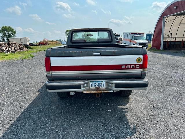 Image of Ford F-250 equipment image 1