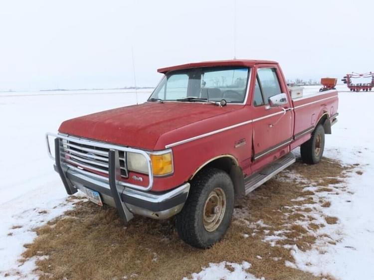 1989 Ford F-250 Equipment Image0