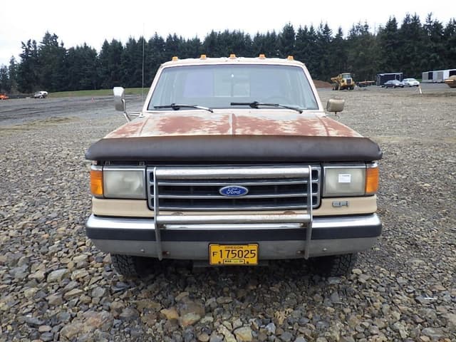 Image of Ford F-350 equipment image 1