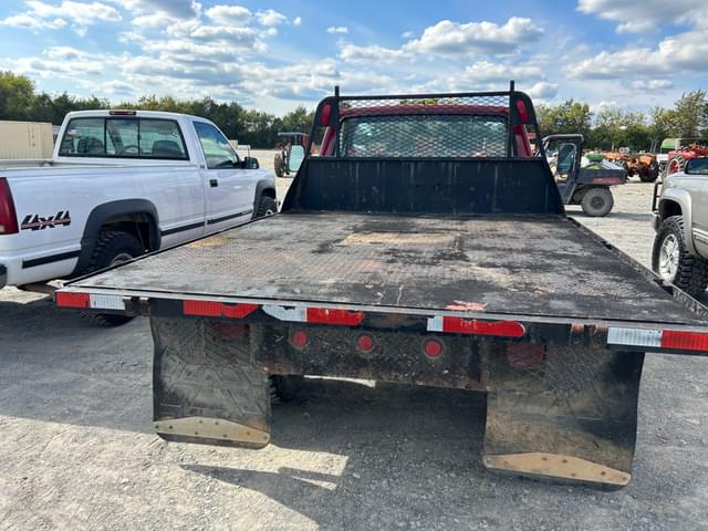 Image of Ford F-350 equipment image 4