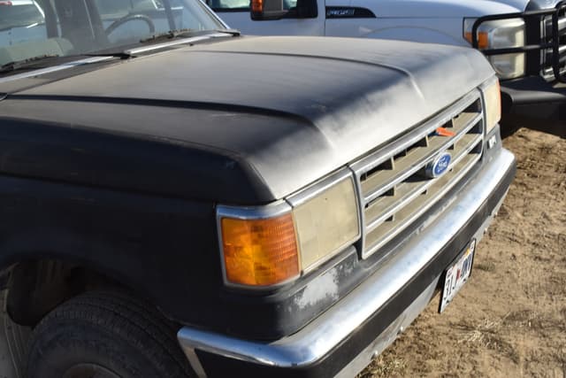 Image of Ford F-450 equipment image 3