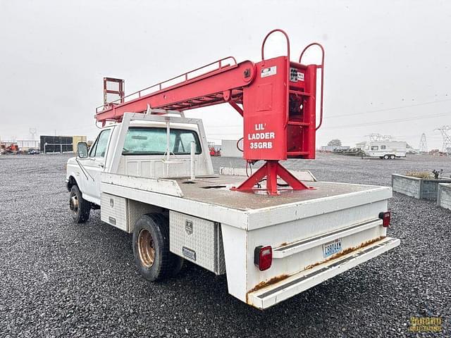 Image of Ford F-450 equipment image 1