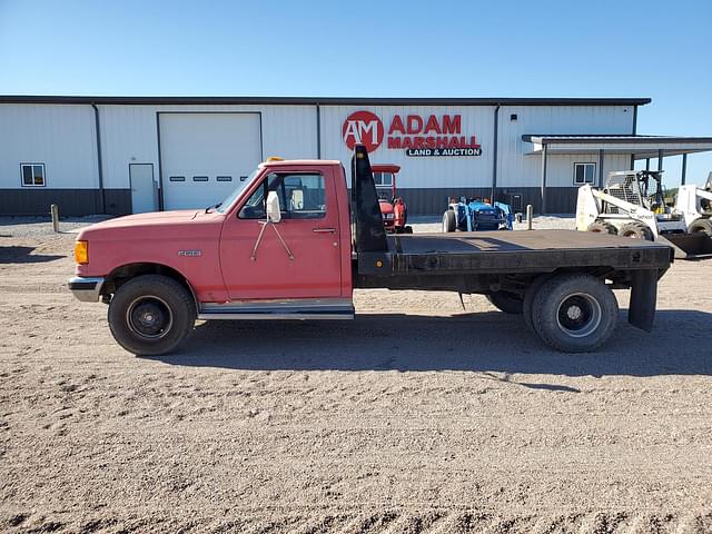 Image of Ford F-450 equipment image 4