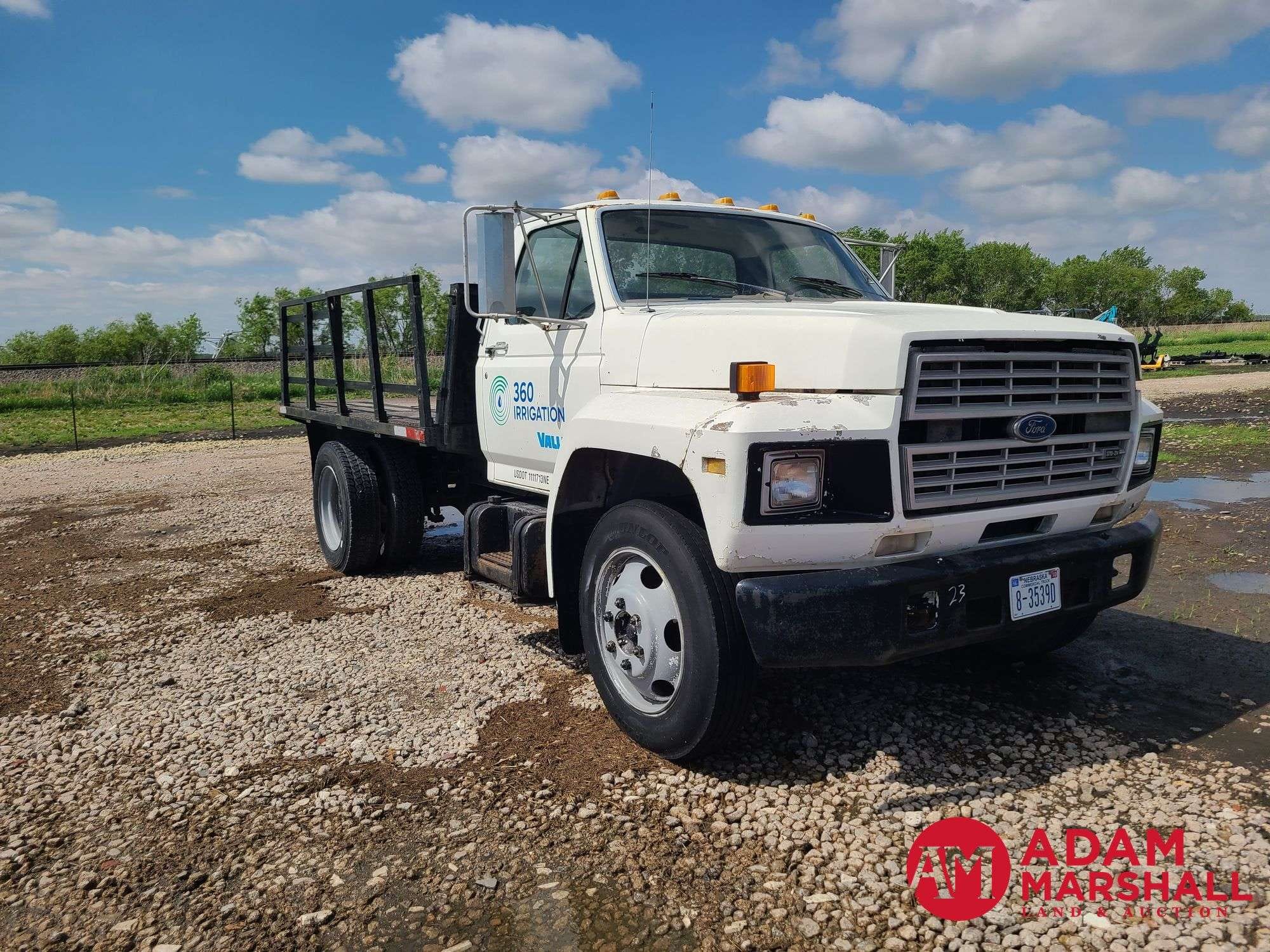 1989 Ford F-600 Equipment Image0