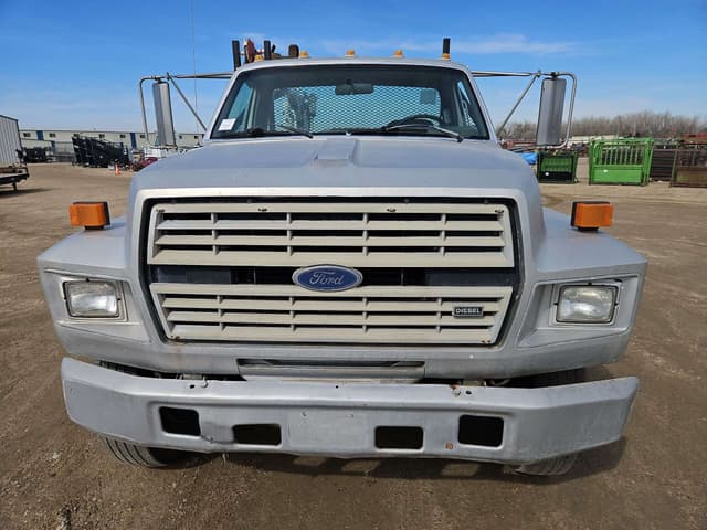 Image of Ford F-800 equipment image 2