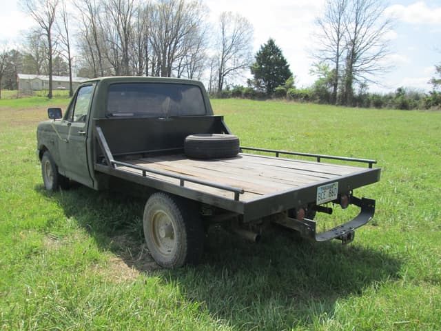 Image of Ford F-150 equipment image 3