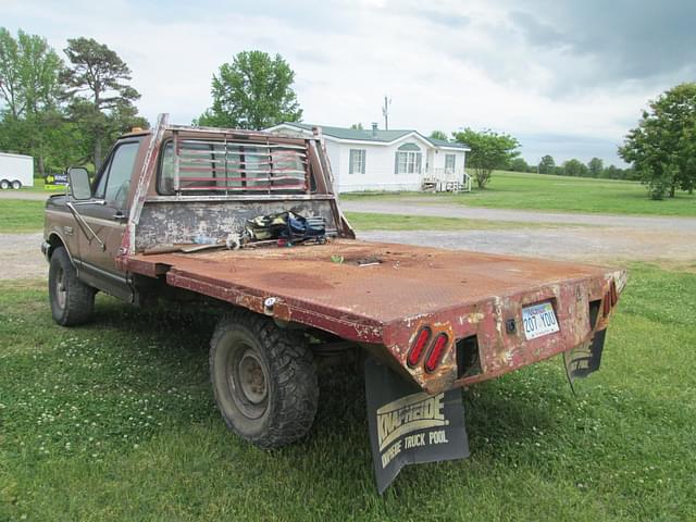 Image of Ford F-250 equipment image 3
