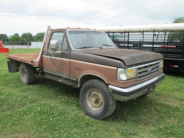 Image of Ford F-250 equipment image 1