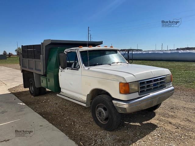 Image of Ford F-350 equipment image 1