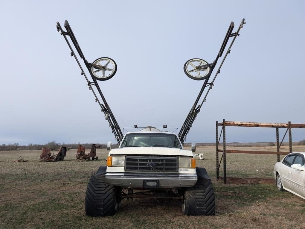 1989 Ford F-350 Equipment Image0