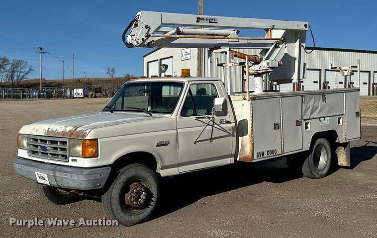 Image of Ford F-350 Primary image