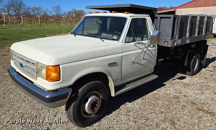 Image of Ford F-450 Primary image