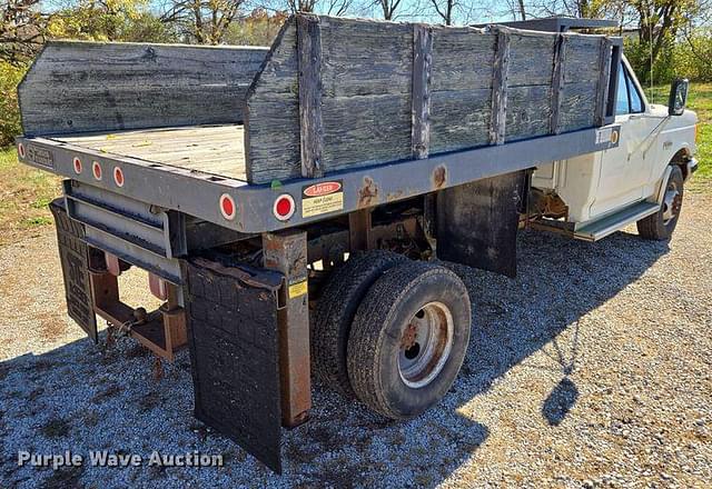 Image of Ford F-450 equipment image 4