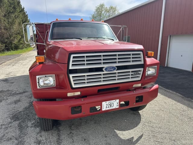 Image of Ford F600 equipment image 2