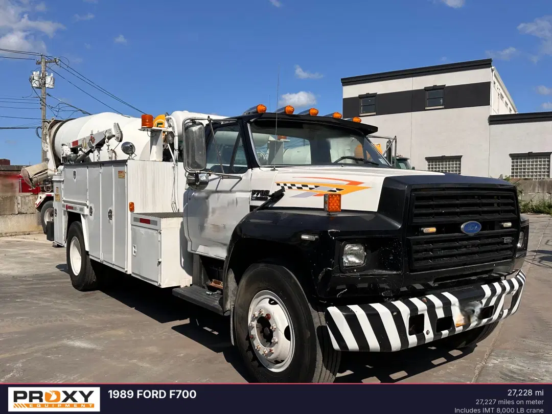Image of Ford F700 Primary image