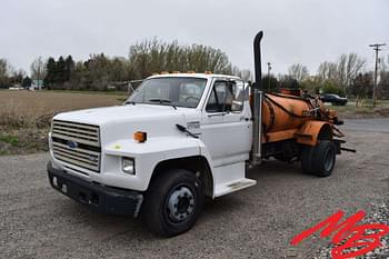 1989 Ford F700 Equipment Image0